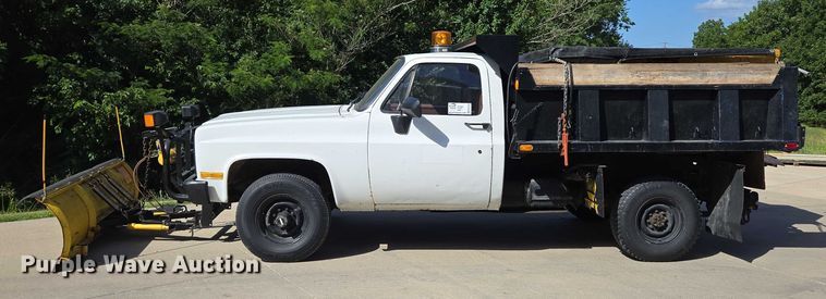 image for item ED2163 1984 Chevrolet D30 dump bed pickup truck