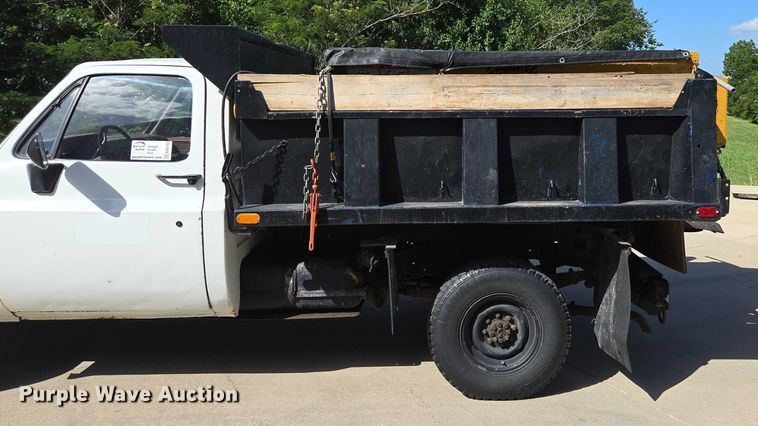 image for item ED2163 1984 Chevrolet D30 dump bed pickup truck