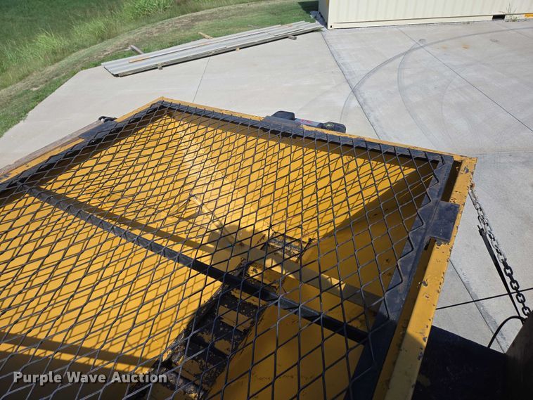 image for item ED2163 1984 Chevrolet D30 dump bed pickup truck