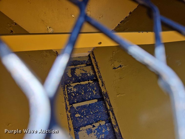 image for item ED2163 1984 Chevrolet D30 dump bed pickup truck