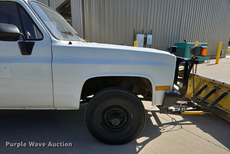 image for item ED2163 1984 Chevrolet D30 dump bed pickup truck