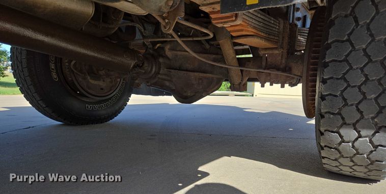 image for item ED2163 1984 Chevrolet D30 dump bed pickup truck