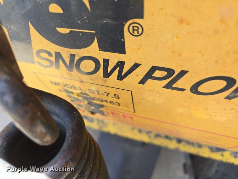 image for item ED2163 1984 Chevrolet D30 dump bed pickup truck