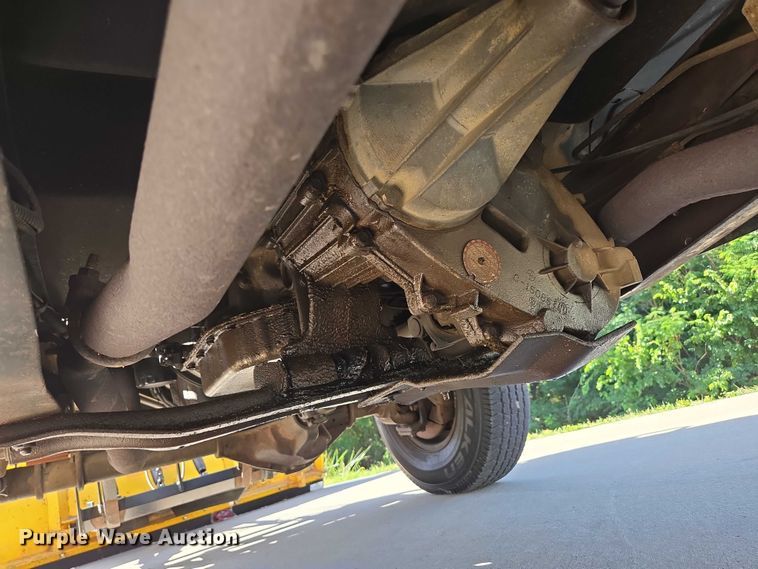 image for item ED2163 1984 Chevrolet D30 dump bed pickup truck