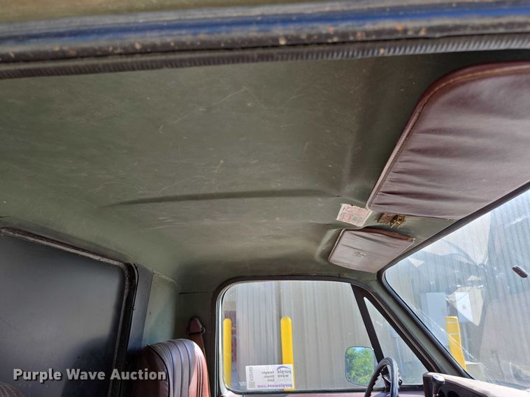 image for item ED2163 1984 Chevrolet D30 dump bed pickup truck