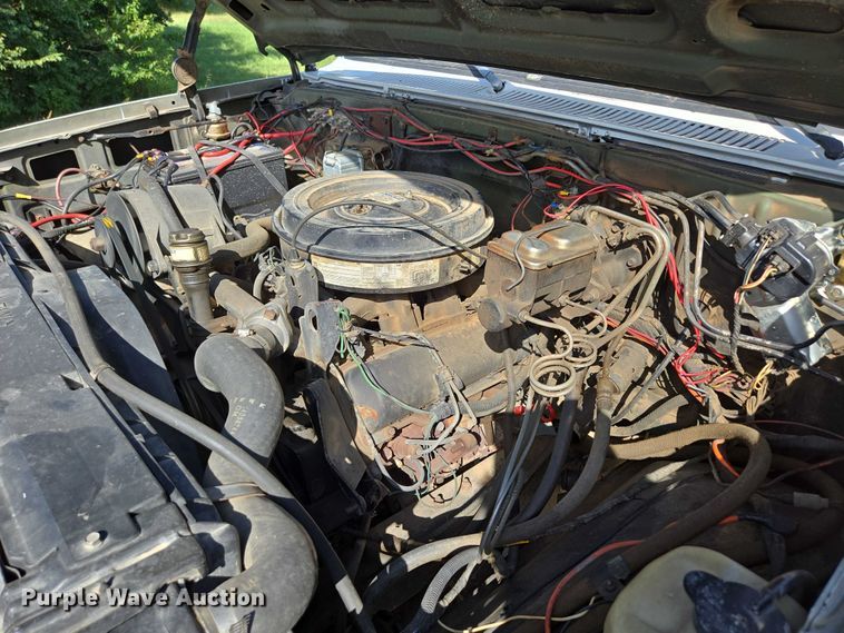 image for item ED2163 1984 Chevrolet D30 dump bed pickup truck