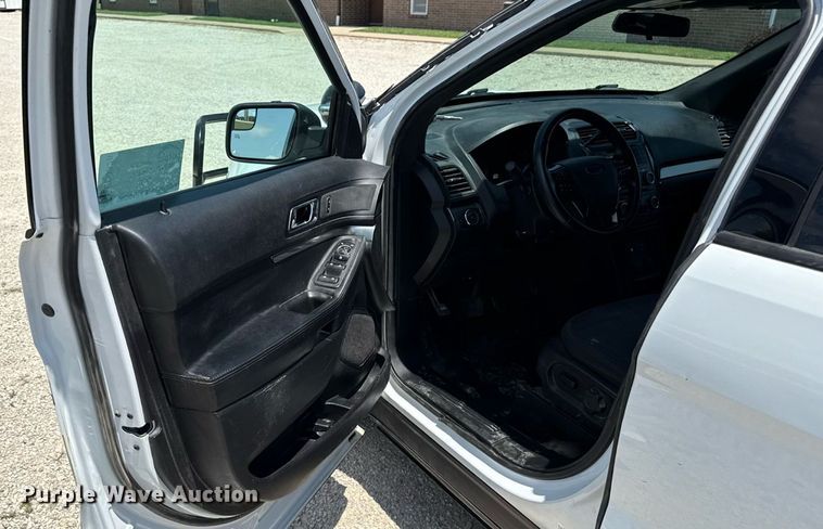 image for item ED4328 2017 Ford Explorer Police Interceptor SUV