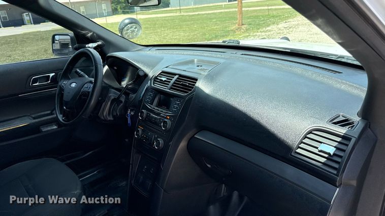 image for item ED4329 2018 Ford Explorer Police Interceptor  SUV