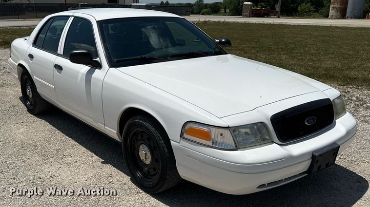 image for item ED4330 2011 Ford Crown Victoria Police Interceptor 