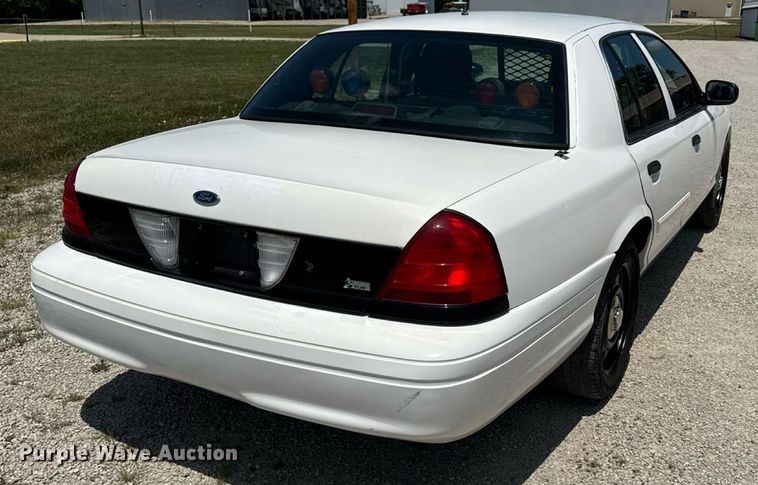 image for item ED4330 2011 Ford Crown Victoria Police Interceptor 