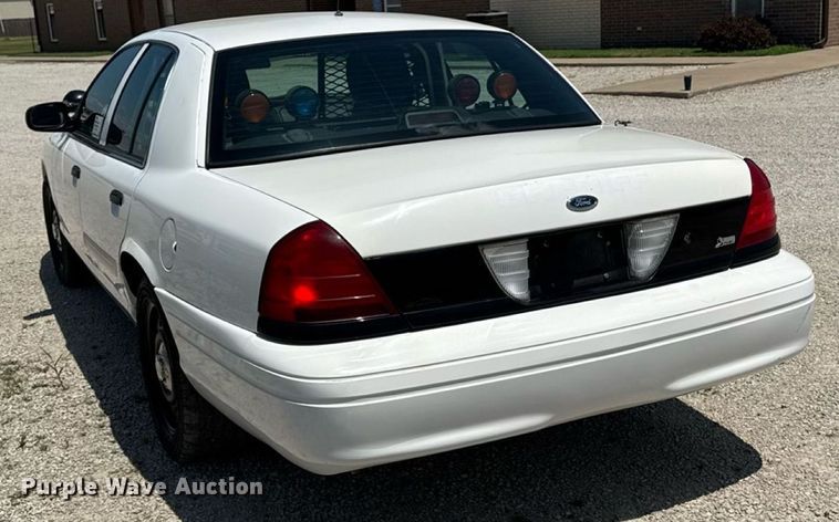 image for item ED4330 2011 Ford Crown Victoria Police Interceptor 