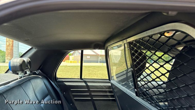 image for item ED4330 2011 Ford Crown Victoria Police Interceptor 