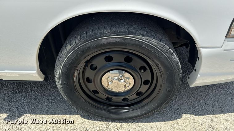 image for item ED4330 2011 Ford Crown Victoria Police Interceptor 