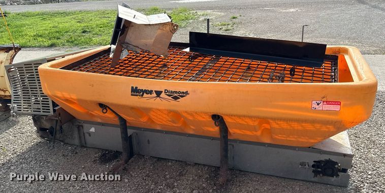image for item ED4367 Meyer Diamond spreader