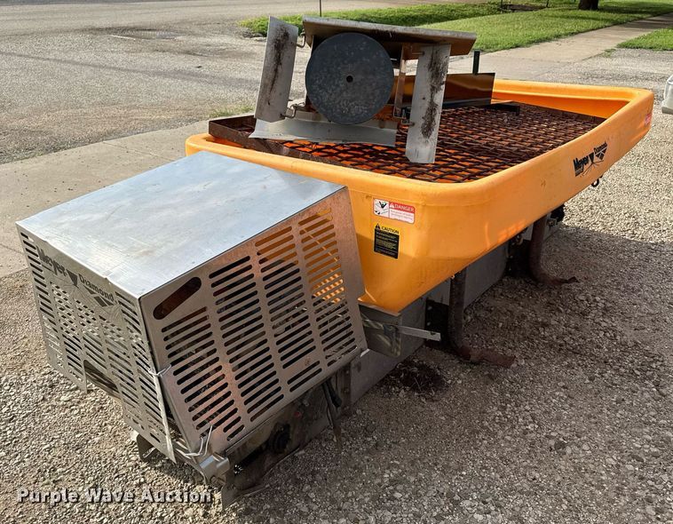 image for item ED4367 Meyer Diamond spreader