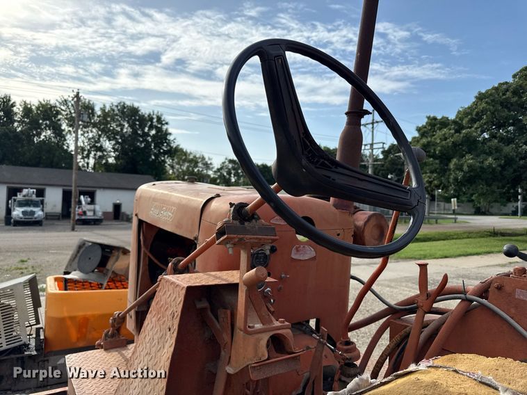 image for item ED4368 1980 Broce T10 broom