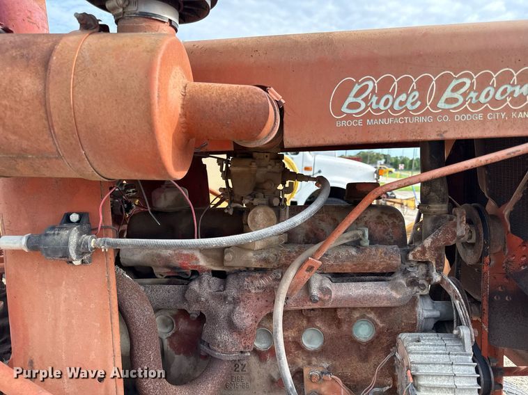 image for item ED4368 1980 Broce T10 broom