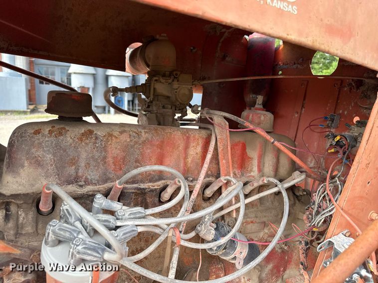 image for item ED4368 1980 Broce T10 broom