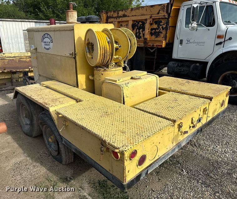 image for item ED4369 1974 Davey Air compressor