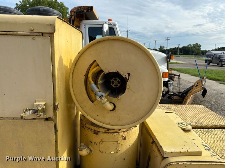 image for item ED4369 1974 Davey Air compressor