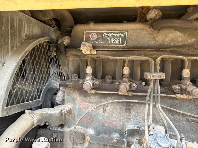 image for item ED4369 1974 Davey Air compressor