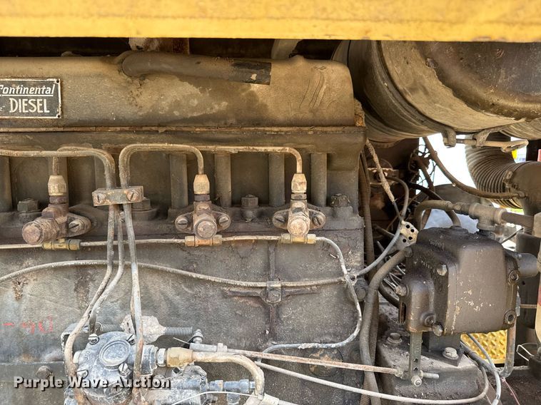 image for item ED4369 1974 Davey Air compressor