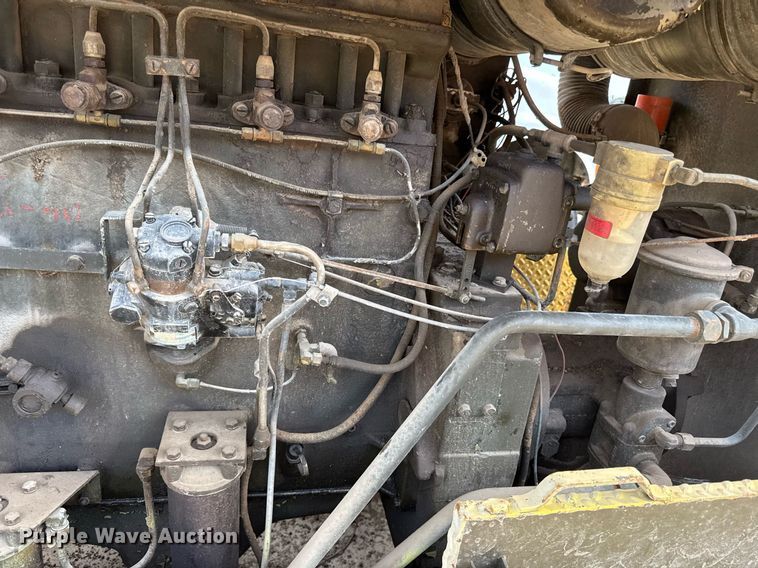 image for item ED4369 1974 Davey Air compressor