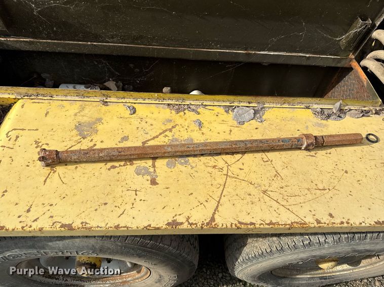 image for item ED4369 1974 Davey Air compressor