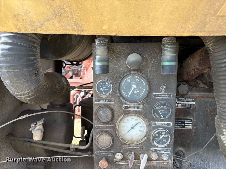 image for item ED4369 1974 Davey Air compressor