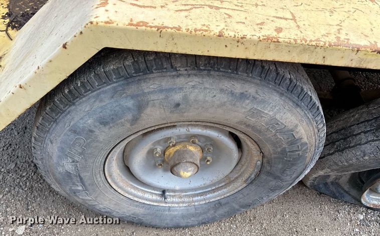 image for item ED4369 1974 Davey Air compressor