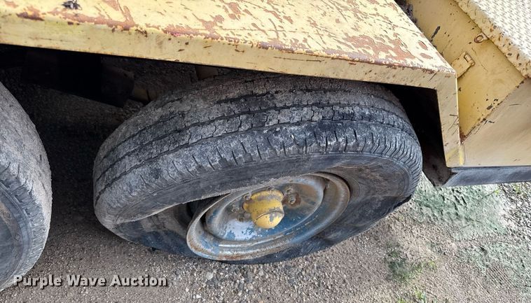 image for item ED4369 1974 Davey Air compressor