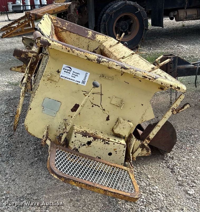 image for item ED4370 W.E Grace Manufacturing chip spreader