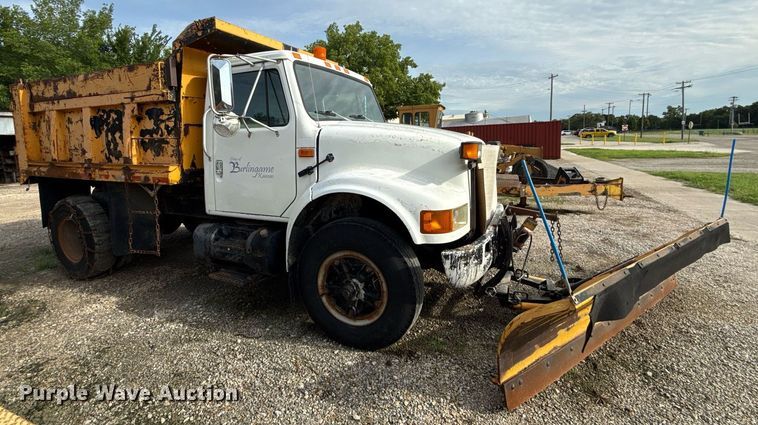 image for item ED4371 1994 International 4900 dump truck
