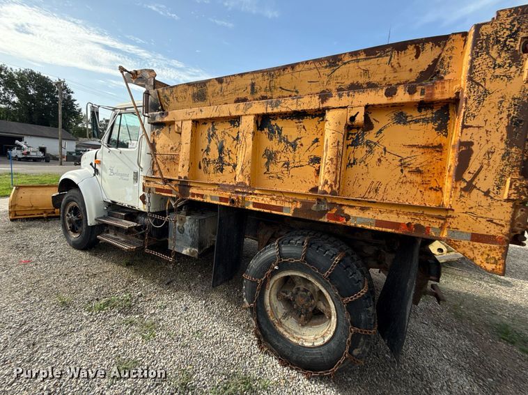 image for item ED4371 1994 International 4900 dump truck