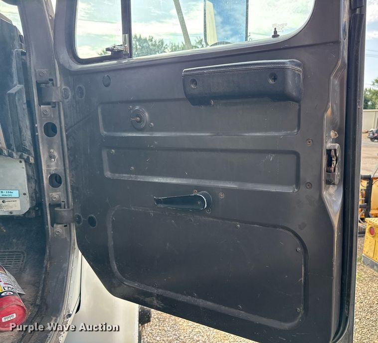 image for item ED4371 1994 International 4900 dump truck