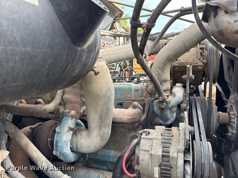 image for item ED4371 1994 International 4900 dump truck