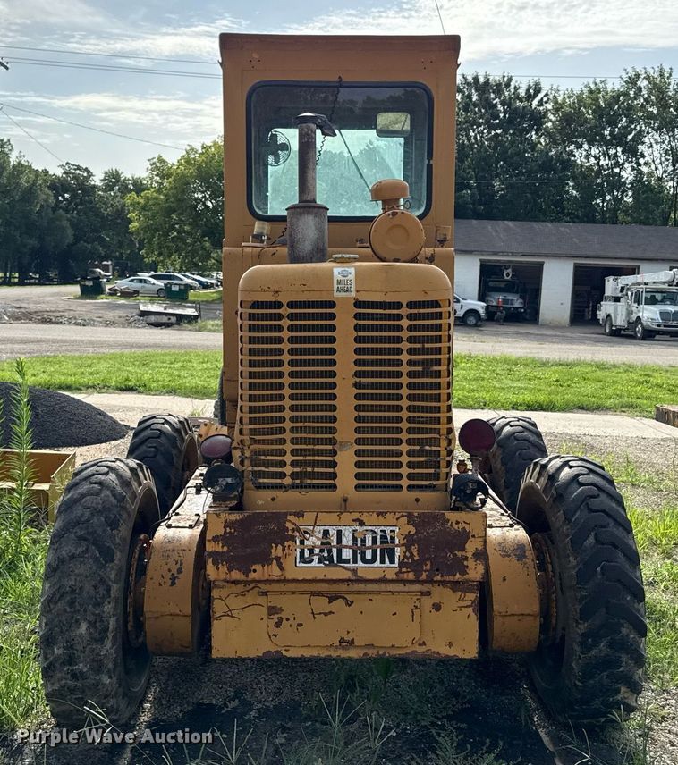 image for item ED4372 1973 Galion 503 Series L rigid frame motor grader