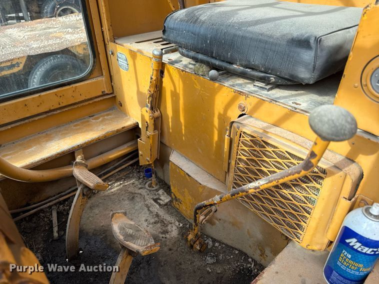image for item ED4372 1973 Galion 503 Series L rigid frame motor grader