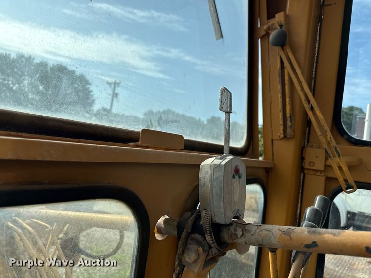 image for item ED4372 1973 Galion 503 Series L rigid frame motor grader