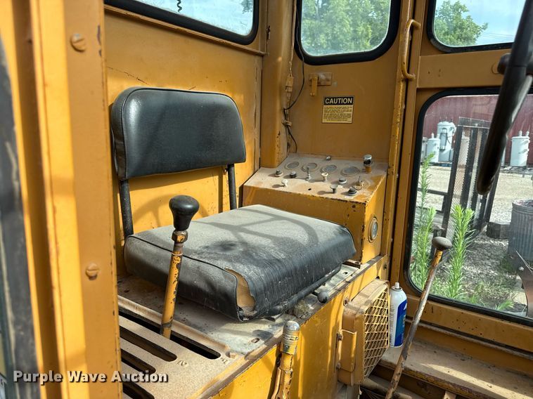 image for item ED4372 1973 Galion 503 Series L rigid frame motor grader