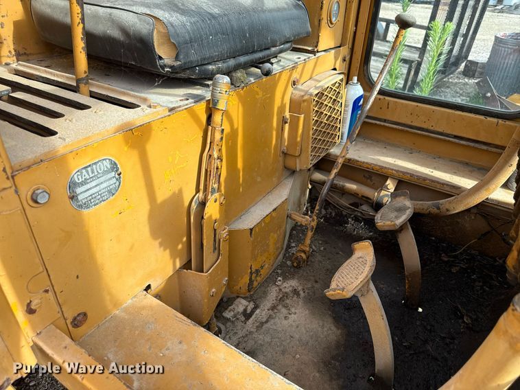 image for item ED4372 1973 Galion 503 Series L rigid frame motor grader