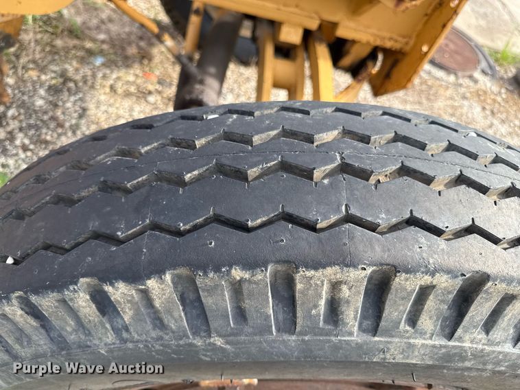 image for item ED4372 1973 Galion 503 Series L rigid frame motor grader