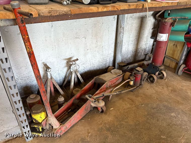 image for item ED4374 Floor jacks 