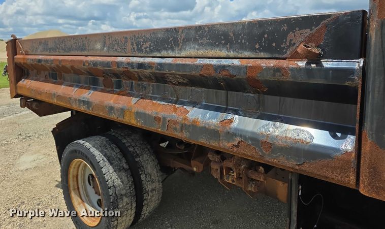 image for item EF3608 2011 Ford F550 XL Super Duty dump truck