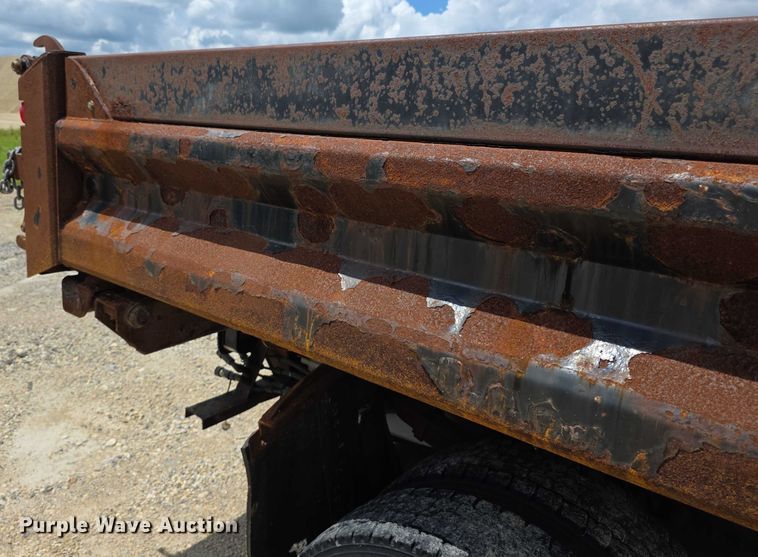 image for item EF3608 2011 Ford F550 XL Super Duty dump truck