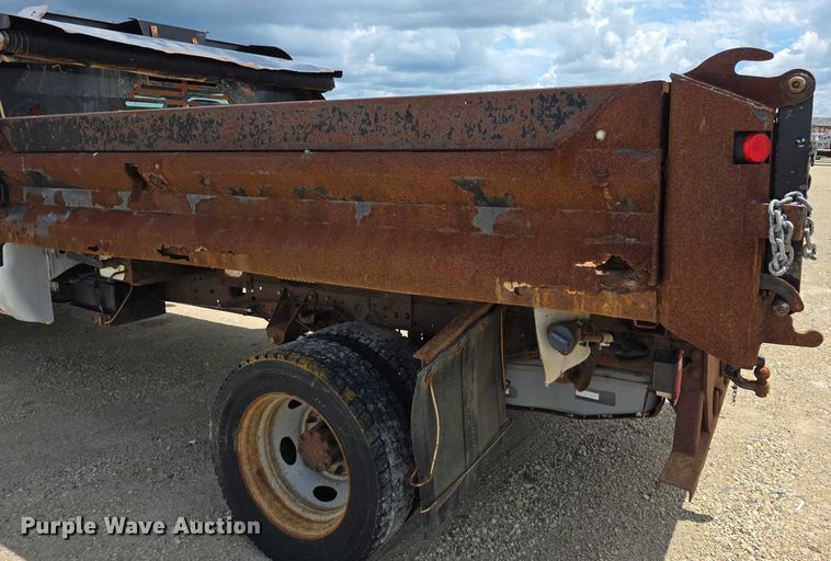 image for item EF3608 2011 Ford F550 XL Super Duty dump truck