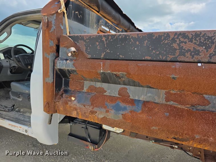 image for item EF3608 2011 Ford F550 XL Super Duty dump truck