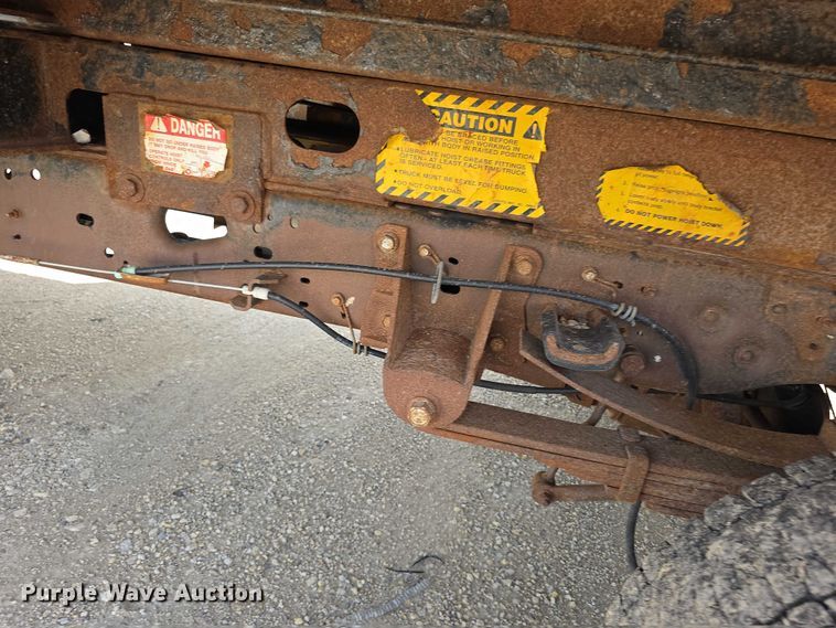 image for item EF3608 2011 Ford F550 XL Super Duty dump truck