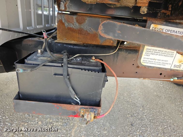 image for item EF3608 2011 Ford F550 XL Super Duty dump truck