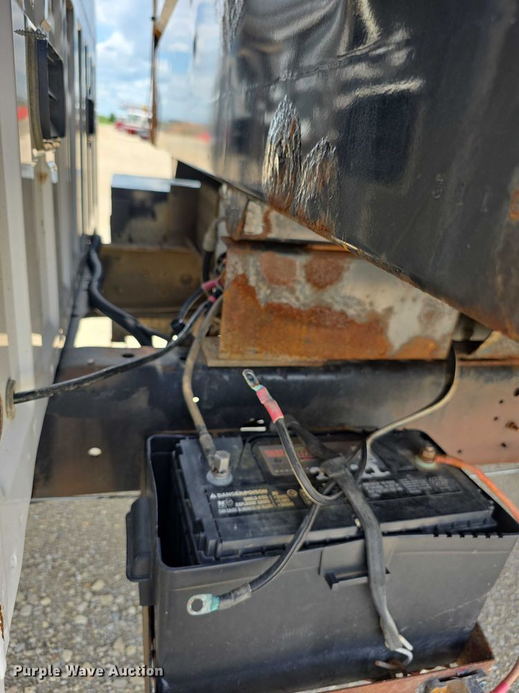 image for item EF3608 2011 Ford F550 XL Super Duty dump truck